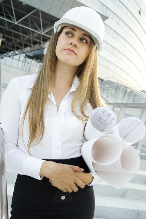 Woman Architect, Engineer Girl, Ing Civil, Architect Engineer, Peer Review, Aerospace Engineering, Branding Photoshoot, Civil Engineering, Architectural Design