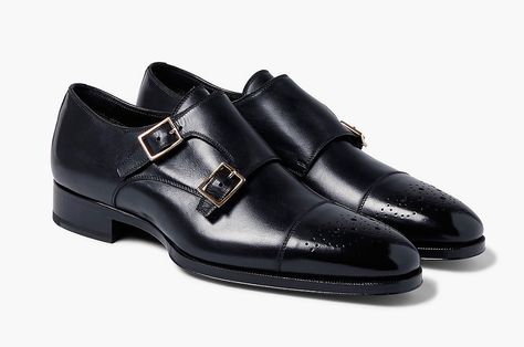 Tom Ford’s Austin Double Monk Strap Brogues offers the perfect blend of traditional style with an added modern touch. Black Monk Strap Shoes, Black Formal Shoes, Spectator Shoes, Double Monk Strap Shoes, Monk Shoes, Brogues Style, Double Monk Strap, Brogues Men, Leather Formal Shoes