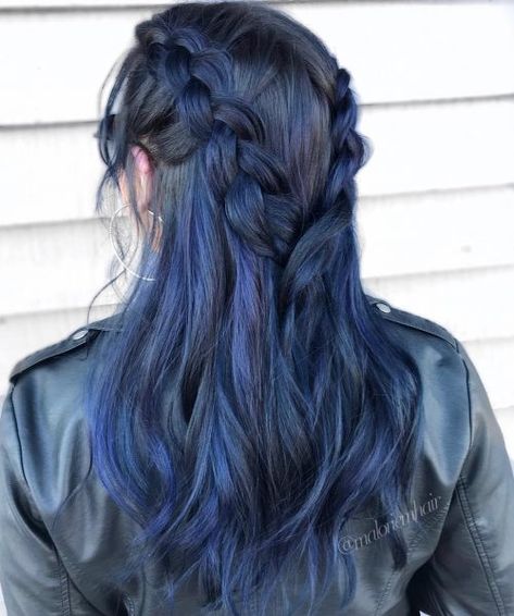 19 Most Amazing Blue Black Hair Color Looks of 2021 Dark Blue Hair Ombre, Midnight Dark Blue Hair, Brown Blue Hair, Blue Hair Ideas, Blue Hairstyles, Black Hair Curls, Midnight Blue Hair, Indigo Hair, Blue Black Hair Color