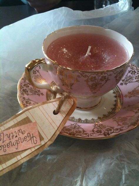 Candle Making Aesthetic, Tea Cup Candles, Tea Cup Candles Diy, Tea Cup Candle, Cup Candles, Teacup Candle, Candle Crafts Diy, Pretty Candle, Teacup Candles