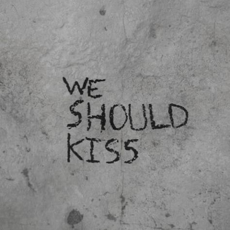 Kiss You, Kiss, Wall