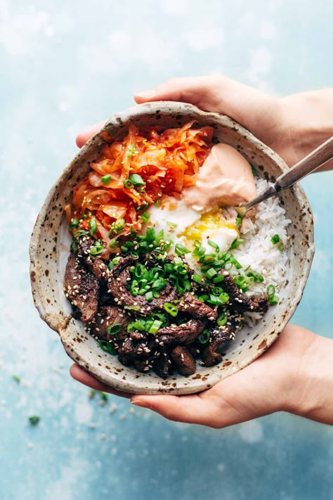 Korean BBQ Yum Yum Rice Bowls: easy marinated steak, spicy kimchi, poached egg, rice, and yum yum sauce! | pinchofyum.com Koreansk Mad, Spicy Kimchi, Egg Rice, Yum Sauce, Pinch Of Yum, Yum Yum Sauce, Rice Bowls Recipes, Marinated Steak, Korean Dishes