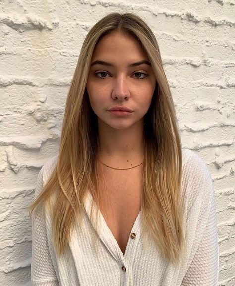 Cameron Hair, Madelyn Cline, Blonde Hair Inspiration, Blonde Hair Looks, Dirty Blonde, Hair Inspo Color, Blonde Hair Color, Outer Banks, Balayage Hair