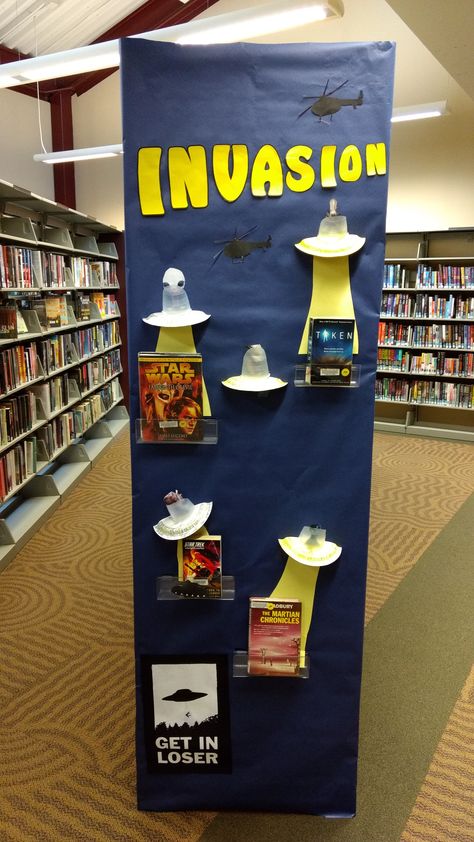 Invasion-maybe with the words ‘These books are out of this world’ Classroom Lighting Alternatives, New Book Library Display, Book Display Themes, Space Library Display, Library Book Displays For Adults, Ya Library Displays, Non Fiction Library Displays, Library Book Display Ideas, Bookstore Display Ideas