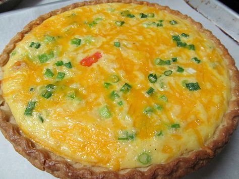 Seafood Quiche Recipes, Shrimp Quiche, Crab Pie, Seafood Quiche, Crab Quiche, Flounder Fish Recipes, Quiche Recipes Crustless, Brunch Quiche, Egg Quiche