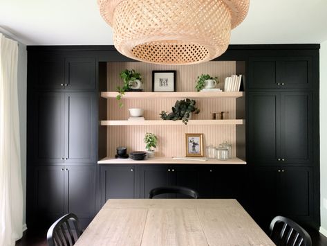 Black Cabinets Dining Room, Dinning Room Cabinet Design, Dining Room Alcove Ideas, Cabinet Dinning Room, Ikea Dinning Room, Modern Crockery Unit, Dining Room Built In Cabinets, Modern Crockery, Dining Room Cabinets