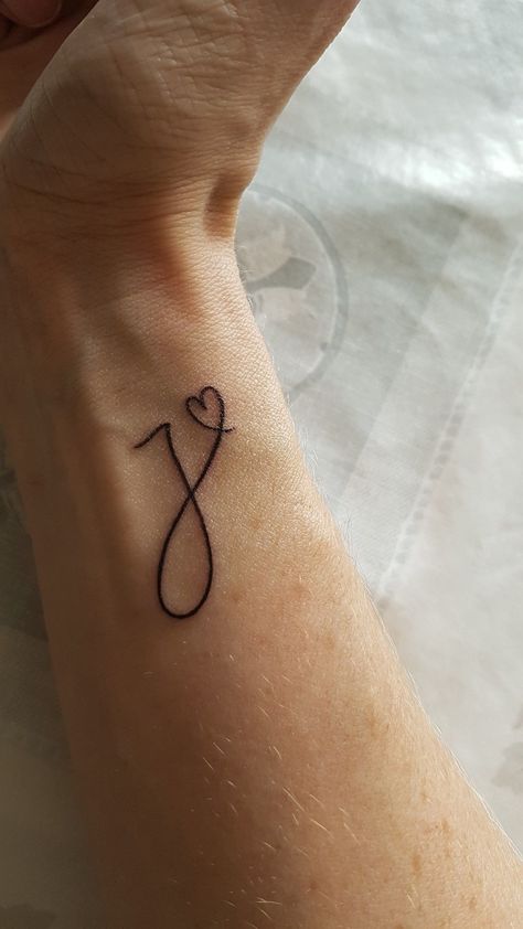 I'm in love with this letter J for Jesus tattoo. What a beautiful, meaningful way to honor our God. Such unique and meaningful tattoo design ideas for women including small cross, verses, symbols on foot, wrist, forearm and more. #wristtattoos #cutetattoos #tattoosforwomen #smalltattoos #tattooideas #minimalisttattoo #christiantattoo #christiantattoosforwomen Christian Tattoo Ideas, Tattoos For Women Small Meaningful, J Tattoo, Christian Tattoo, Tattoo Placements, Cursive Tattoos, Small Tattoos With Meaning, Meaningful Tattoos For Women, Jesus Tattoo