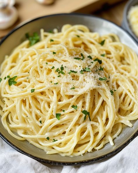 Parmesan Noodles Side Dish, One Pan Garlic Parmesan Pasta, Garlic Parmesan Angel Hair Pasta, Creamy Garlic Parmesan Pasta, Bww Garlic Parmesan Chicken Pasta, Parmesan Fettuccine, Lemon Garlic Breadcrumb Pasta, Angel Hair Pasta Recipes, Garlic Parmesan Pasta