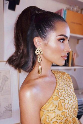 Adorable Ponytail Hairstyles: Simple Doesn’t Mean Boring ★ Half Pony Hairstyles, Olivia Culpo Hair, Short Ponytail, Pony Hairstyles, Ponytail Hairstyles Easy, Half Ponytail, Fall Hair Trends, Olivia Culpo, Shirt Hair