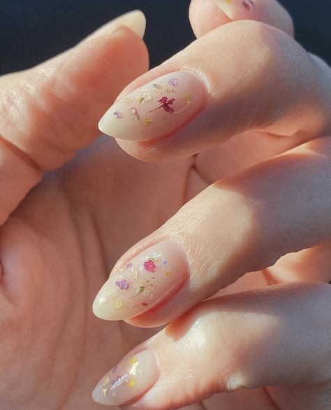 Cottagecore Nails, Marrow Fine, Wildflower Wedding Theme, Cottagecore Wedding, Wedding Floral Centerpieces, Simple Acrylic Nails, Fairy Wedding, Wedding Nails For Bride, Flower Nail Art