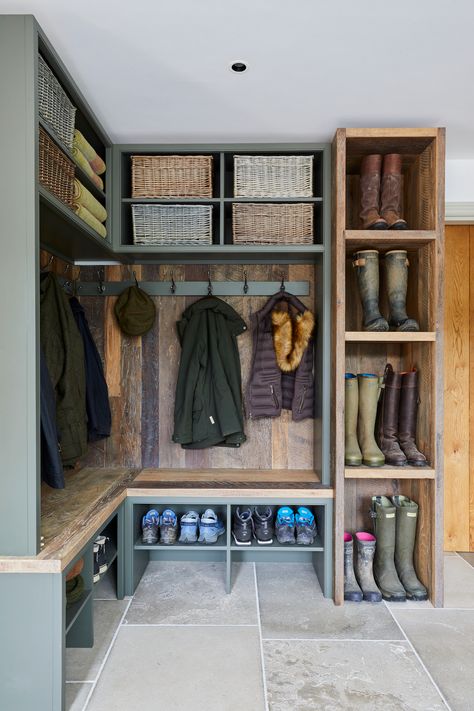 Boot Room Utility, Small Mudroom, Small Mudroom Ideas, Mudroom Remodel, Mud Room Entry, Hunting Room, Mudroom Ideas, Mudroom Decor, Mudroom Laundry Room