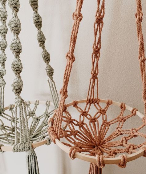 Macrame Plant Hanger Ideas, Gecko Terrarium, Pola Macrame, Macrame Colar, Macrame Plant Hanger Tutorial, Macrame Plant Hanger Patterns, Makramee Diy, Macrame Knots Pattern, Diy Macrame Plant Hanger