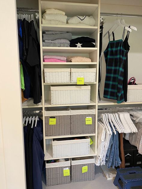 Organization Ideas For Closets, Unpacking After Moving, Unpacking Tips, Rental House Ideas, Organize And Declutter, Storage Organization Ideas, Decorating A New Home, Wedding Checklists, Organizing Services