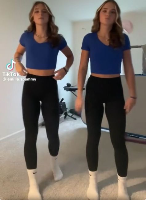 Dark Blue Leggings Outfit, Dark Blue Outfit, Blue Leggings Outfit, Dark Blue Leggings, Lycra Shorts, Outfit Leggings, Lycra Leggings, Leggings Outfit, Spandex Leggings