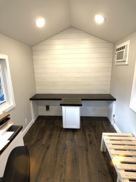 8x12 office shed Office Porch Ideas, She Shed Desk Ideas, Shed Interior Design Ideas Office, Storage Building Office Ideas, Summer House Office Ideas, Salon Shed Interior, Indoor Shed Ideas, She Shed Small Business, Shed Small Business