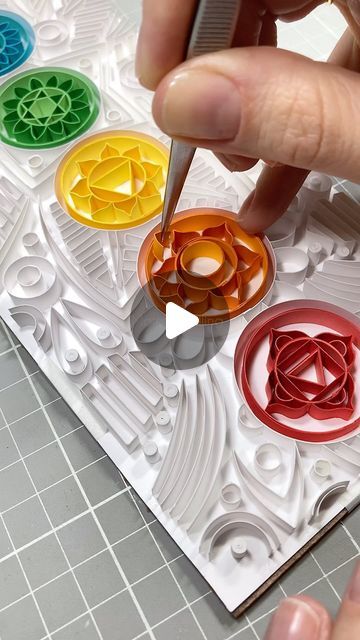 Quiling Paper Ideas, Quilling Art Ideas, Quilling Ideas For Beginners, Paper Quilling Ideas, Quiling Paper Art, Quilling Mandala, Quilling Images, Quilling Paper Art, Quilling Videos