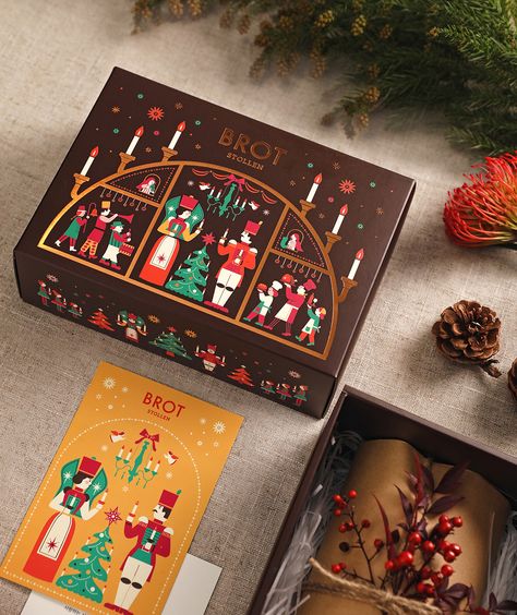 Seasonal Packaging Design, Christmas Food Packaging Ideas, Christmas Packaging Illustration, Christmas Box Packaging Design, Stollen Packaging, Christmas Product Packaging, Christmas Design Packaging, Holiday Package Design, Christmas Box Design Packaging