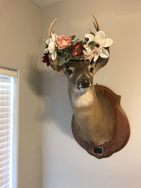 Dear Head Decor, Antlers And Flowers, Decorating With Deer Mounts, Boho Deer Head, Girly Deer Mount, Cute Deer Head Decor, Tasteful Deer Head Decor, Floral Deer Antlers, Deer With Flower Antlers