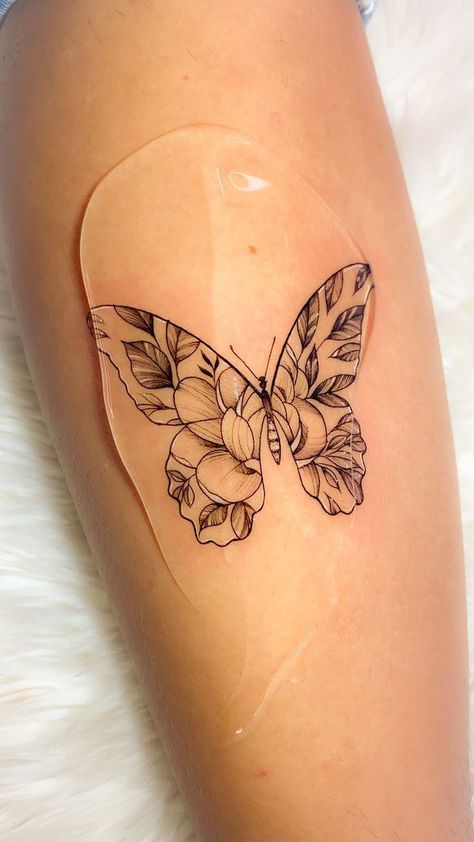 Butterfly Floral Tattoo, Tattoo Borboleta, Butterfly Tattoos On Arm, Butterfly Tattoo Stencil, Unique Butterfly Tattoos, Petit Tattoo, Mom Tattoo Designs, Mommy Tattoos, Petite Tattoos