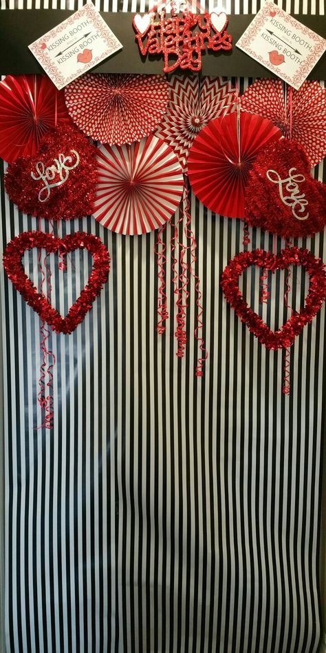 Valentines Day Photo Booth Spa Valentines Day Ideas, Valentines Backdrops, Valentines Booth Ideas, Valentines Booth, Valentine Photo Booth Ideas, Valentines Carnival, Valentine Display, Valentine Booth Display Ideas, Photo Booth For Valentines Day Ideas