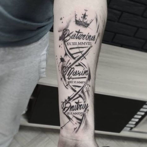 65 Unique DNA Tattoos, Ideas, & Meaning - Tattoo Me Now Baby Tattoo For Dads, Family Sleeve Tattoo, Tattoos Arm Mann, Name Tattoo Design, Tattoos Masculinas, Family Tattoos For Men, Pocket Watch Tattoos, Dna Tattoo, Wife Tattoo