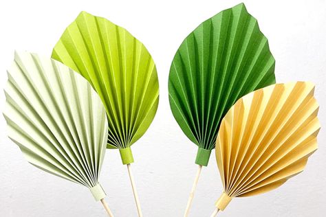 How To Make Paper Palm Leaves – The 12x12 Cardstock Shop Paper Leaves, Card Making Templates, Leaf Template, Leaf Crafts, Paper Craft Tutorials, Paper Fans, Craft Tutorial, Glitter Paper, Palm Leaves