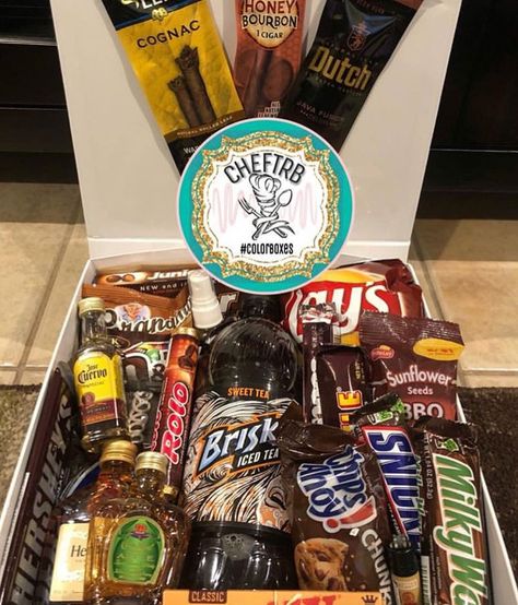 My life would be brown right shitty without you Smokers Gift Basket Ideas, Impulsive Ideas, Gift Baskets For Him, Brown Baskets, Boys Night, Color Party, Diy Gift Baskets, Bf Gifts