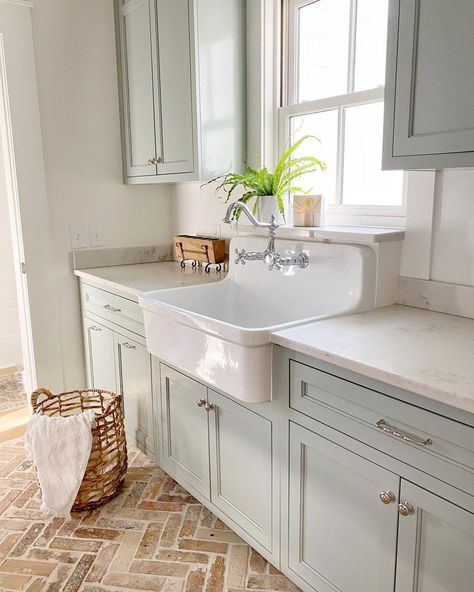 brick floor • Instagram Dream Laundry Room, Mudroom Laundry Room, Laundry Room Renovation, Farmhouse Laundry Room, How Do You Clean, Laundry Room Inspiration, Butler Pantry, Laundry Mud Room, Laundry Room Makeover