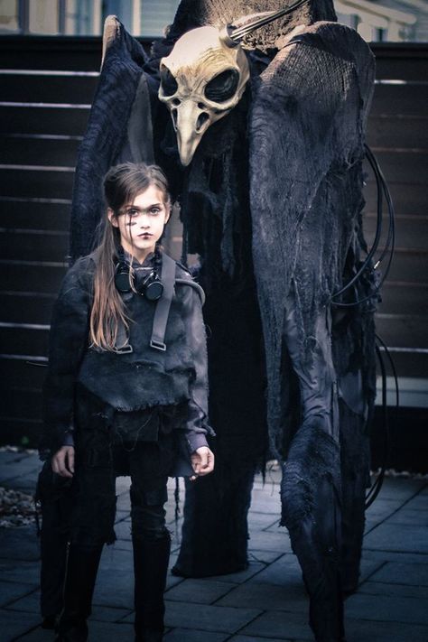 My daughter and I are ready for Halloween...or the Apocalypse Spirit Walker, Stilt Costume, Spirit Costume, Puppet Costume, 2015 Halloween Costumes, Halloween Makeup Scary, Gothic Fantasy Art, Scary Costumes, Creepy Clown