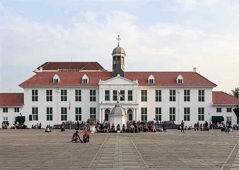 Kota Tua, Dutch East Indies, Central Java, East Indies, Adventure Tours, Old Building, City Aesthetic, Old City, Tour Packages