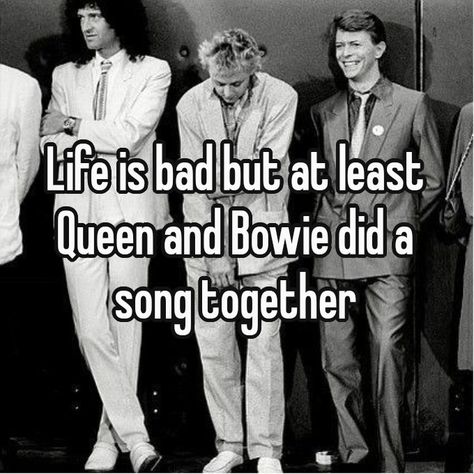 David Bowie Different Eras, Queen Aesthetic Band, David Bowie Outfits, New Wave Aesthetic, Bowie Quotes, Different Eras, Life On Mars, Queen Band, Ziggy Stardust