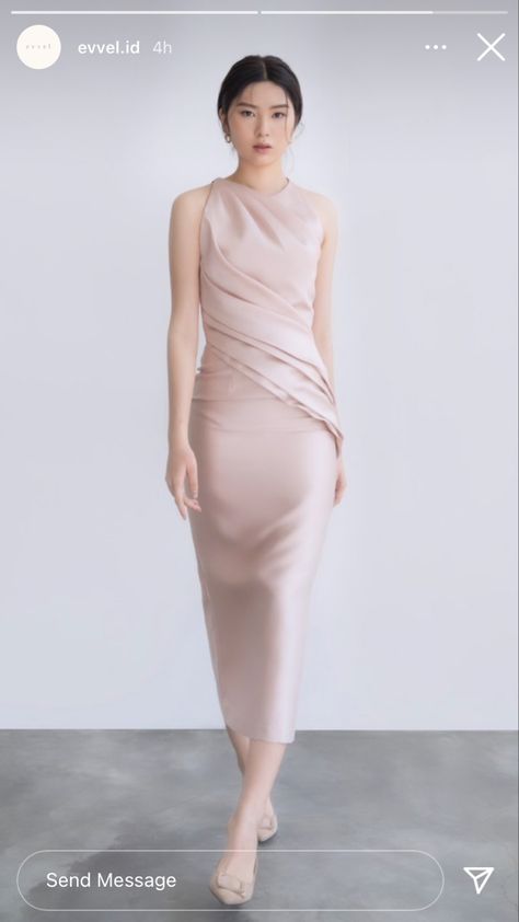 Conservative Bridesmaid Dresses, Civil Dress, Evening Dress Outfit, Bride Dress Simple, Blush Gown, Beautiful Casual Dresses, Elegant Dresses Classy, Special Dresses, Stylish Dresses For Girls