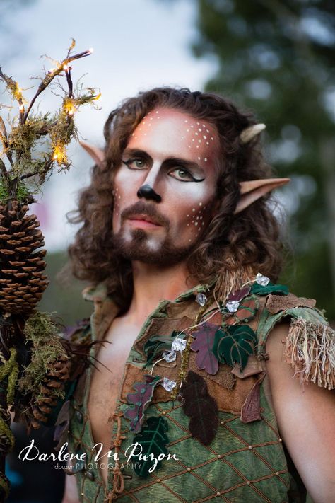 New York Renaissance Faire. Wild Animal Costume, Faun Costume, Faerie Costume, Deer Makeup, Male Fairy, Fairy Makeup, Midsummer Nights Dream, Beltane, Fantasy Costumes