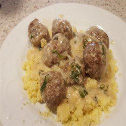 Mediterranean Meatballs with Couscous Mediterranean Meatballs, Salmon Fried Rice, Salmon Fried, Year Of Health, Exotic Recipes, Couscous Recipe, Couscous Recipes, Mediterranean Diet Plan, Salmon Cakes