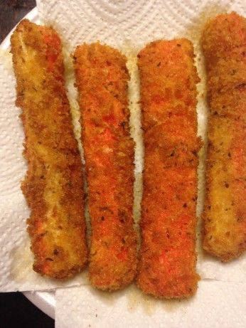 Imitation Crabsticks are not just for salads. They can also be a tasty appetizer, because they are full of flavor. Fried Crab Sticks Recipe, Fried Crab Sticks, Immitation Crab Recipes, Fried Crab, Crab Legs Recipe, Crab Sticks, Crab Meat Recipes, Crab Dishes, Crab Stick