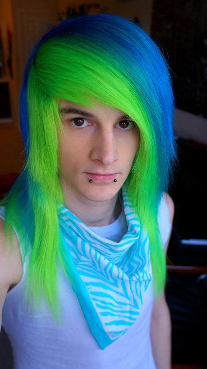 Green blue hair for men Green Hair Male, Hair Color Men, Green Hair Men, Blue And Green Hair, Mens Blue Hair, Clown Hair, Hairstyles Anime, Dyed Hair Men, Hair Male