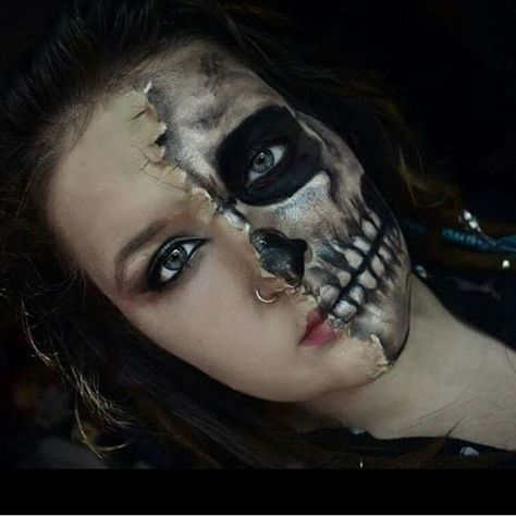 Zombie Transformation, Halloween Face Paint Scary, Cool Skeleton Makeup, Skeleton Makeup Ideas, Skeleton Makeup Tutorial, Half Skull Makeup, Halloween Skeleton Makeup, Viking Halloween Costume, Mean Girls Halloween