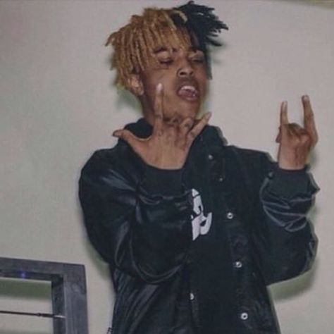 Xxxtentacion Quotes, Rapper Art, X Picture, Rap Wallpaper, Love U Forever, I Love You Forever, Rest In Peace, Man Crush, Rappers