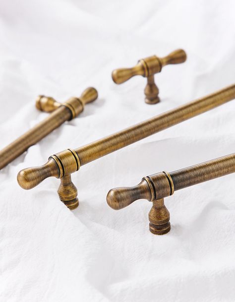 French Country Kitchen Cabinet Hardware, Brass Drawer Pulls Kitchen, Antique Brass Drawer Pulls, Antique Brass Kitchen Hardware, Kitchen Hardware White Cabinets, Antique Brass Cabinet Hardware, Vintage Cabinet Hardware, Antique Brass Cabinet Pulls, Brushed Brass Cabinet