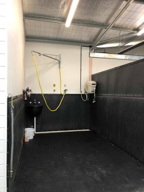 Wash Stalls For Horses, Stables Layout, Horse Wash Stall, Equine Barns, Horse Tack Rooms, Stable Style, Horse Barn Ideas Stables, Barn Stalls, Stable Ideas