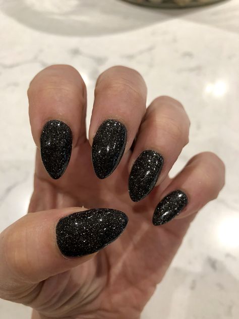 Dark Gray Glitter Nails, Dark Grey Sparkle Nails, Dark Grey Nails With Glitter, Dark Grey Glitter Nails, Grey Sparkle Nails, Grey Sparkly Nails, Gray Glitter Nails, Dark Sparkly Nails, Grey Glitter Nails