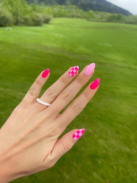 Bright And Fun Nails, Valentines Hot Pink Nails, Spring Fun Nails, Fun Valentines Nail Designs, Simple Pink Nail Designs Almond, Easy Preppy Nail Designs, Girly Valentines Nails, Fun Valentines Nails Pink, Bright Valentines Nails