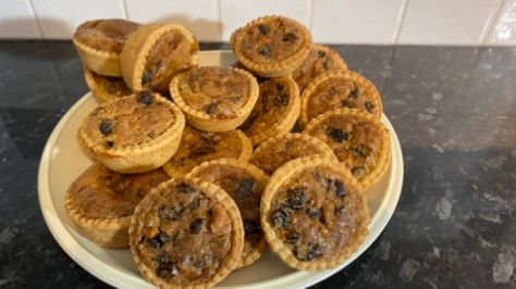 Ecclefechan Tart, Mince Pie Recipe, Mince Pies Christmas, Dried Fruit Mix, Glace Cherries, Mince Recipes, Baking Blog, Mince Pies, Muffin Cups