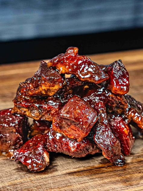 Carolina Barbeque Sauce, Slow Smoked Brisket, Brisket Meat, Brisket Burnt Ends, Best Barbecue Sauce, Brisket Recipes Smoked, Good Protein, Chuck Roast Recipes, Barbecue Sides