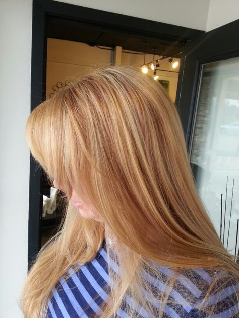 Strawberry Blonde Hair With Highlights, Ginger Blonde Hair, Hair With Highlights And Lowlights, Hair Colors And Styles, Red Hair With Blonde Highlights, Light Strawberry Blonde, Natural Looking Highlights, Highlights Natural, Strawberry Blonde Highlights