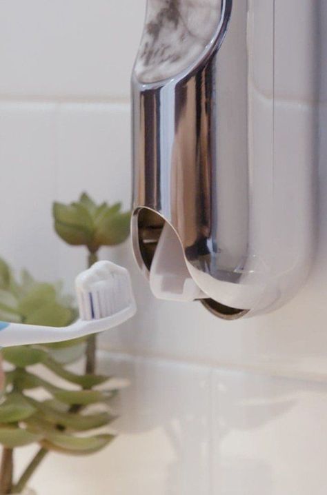 Aesthetic Bathroom, Toothpaste Dispenser, Bath Ideas, Stylish Bathroom, Frothing Pitcher, Health Matters, Bathroom Cleaning, Oral Hygiene, Apartment Decor