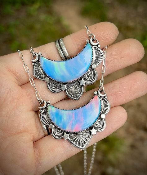 Jolé ✨Silversmith on Instagram: “Aurora opal moons✨ Sometimes I laugh when I remember that I avoided stamping for several years because I thought I would suck at it 😆 Link…” Aurora Opal, Bold Jewelry, Piercing Tattoo, Jewelry Inspo, I Laughed, Aurora, Piercings, Opal, Charm Bracelet