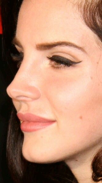 Lana Del Rey #LDR Lana Del Rey Close Up, Almond Nails Lana Del Rey, Lana Del Rey Piercings, Lana Del Rey Lip Filler, Lana Del Rey No Makeup, Lana Del Rey Nose, Lana Del Rey Side Profile, Lana Del Rey Eyeliner, Lana Goddess