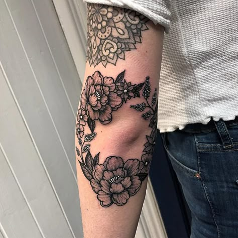 Plant Tattoo Around Elbow, Floral Sleeve Add On Tattoo, Leaves Elbow Tattoo, Woman’s Elbow Tattoo, Above And Below Elbow Tattoo, Elbow Ring Tattoo, Flowers Around Elbow Tattoo, Botanical Elbow Tattoo, Floral Elbow Tattoos For Women