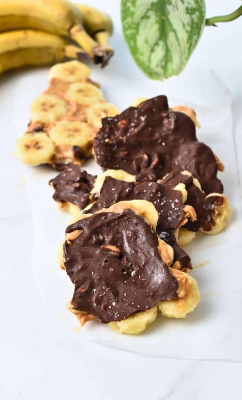 Frozen Banana Bark (Tasty Viral Trend) - The Conscious Plant Kitchen Frozen Banana Recipes, Conscious Plant Kitchen, Banana Desserts, Banana Bark, Bark Recipes, Plant Kitchen, Frozen Bananas, Lunch Appetizers, Banana Dessert